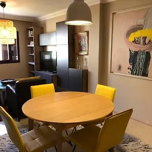 apartamento-plaza-del-cristo-la-laguna.adeje-hotels.com/